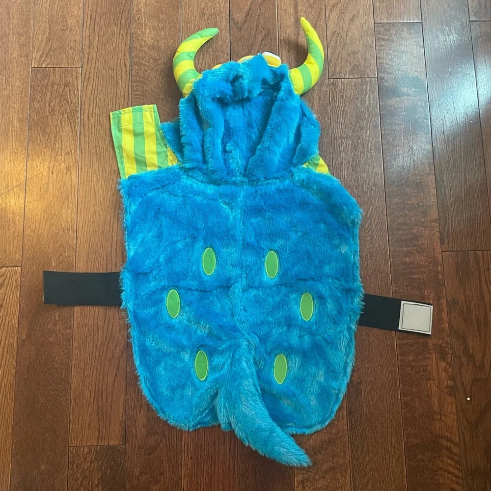 Cat costume